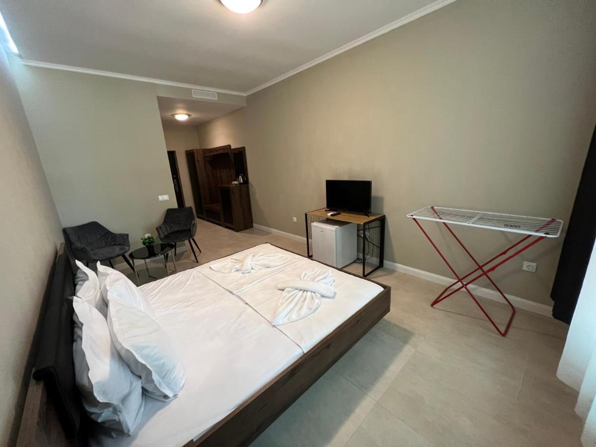 Ramay Rooms Saints Constantine and Helena Exterior photo