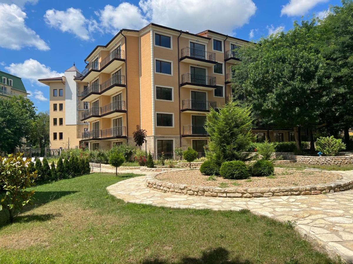 Ramay Rooms Saints Constantine and Helena Exterior photo